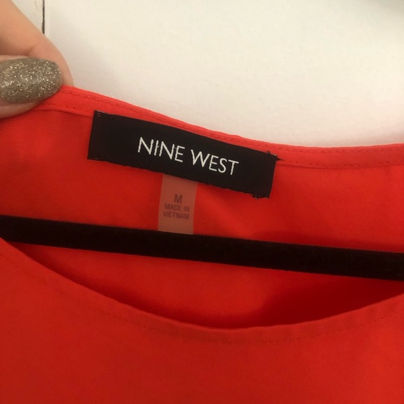 NINE WEST bright orange square blouse - Picture 3 of 6